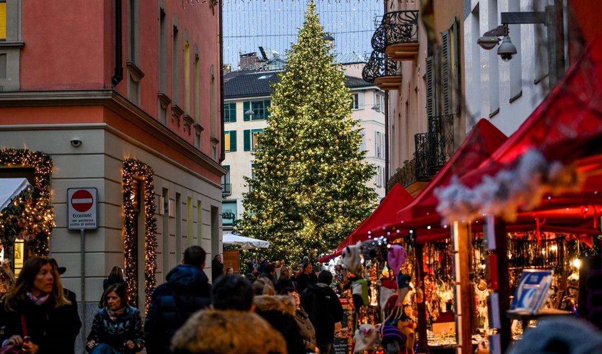 Decorazioni Natalizie Lugano.Il Mercatino Di Natale Lugano Eventi